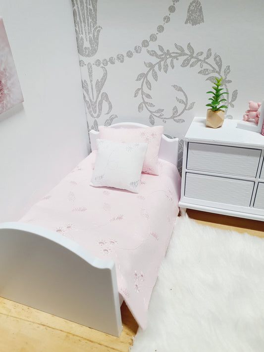 Dolls House Junior Bedding Set – Floral Leaf Design, 4 Colour Options, Handmade in England, 1:12 Scale