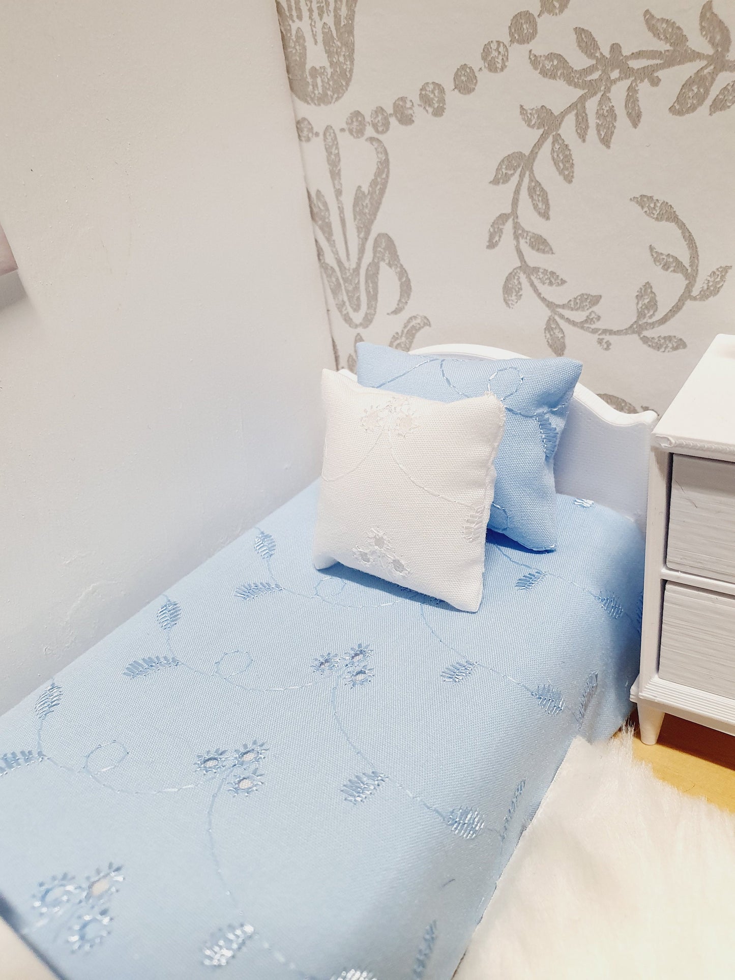 Dolls House Junior Bedding Set – Floral Leaf Design, 4 Colour Options, Handmade in England, 1:12 Scale