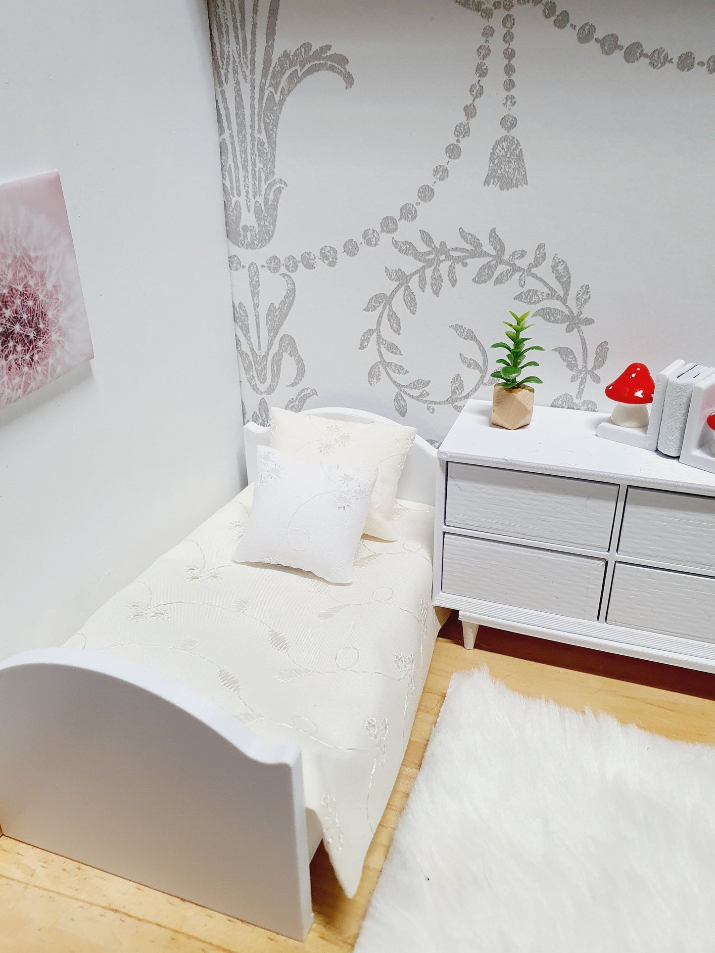 Dolls House Junior Bedding Set – Floral Leaf Design, 4 Colour Options, Handmade in England, 1:12 Scale