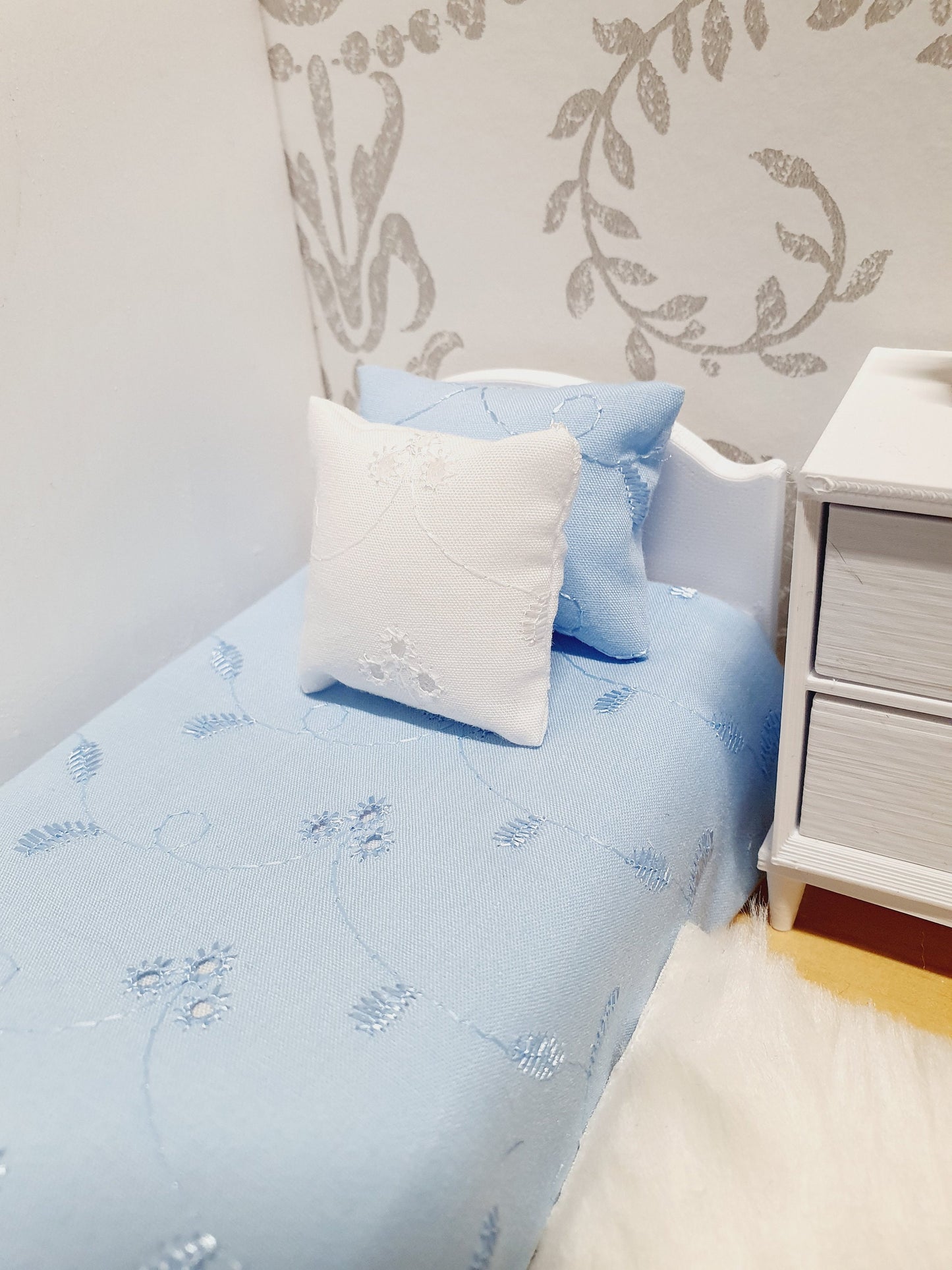 Dolls House Junior Bedding Set – Floral Leaf Design, 4 Colour Options, Handmade in England, 1:12 Scale