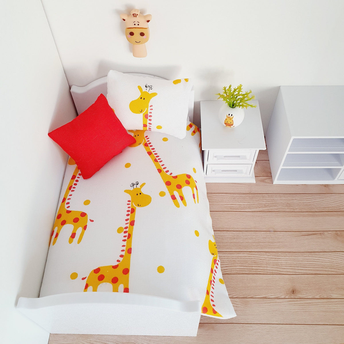 Dolls House Junior Bedding Set – Fun Giraffe Theme, Handmade in England, 1:12 Scale