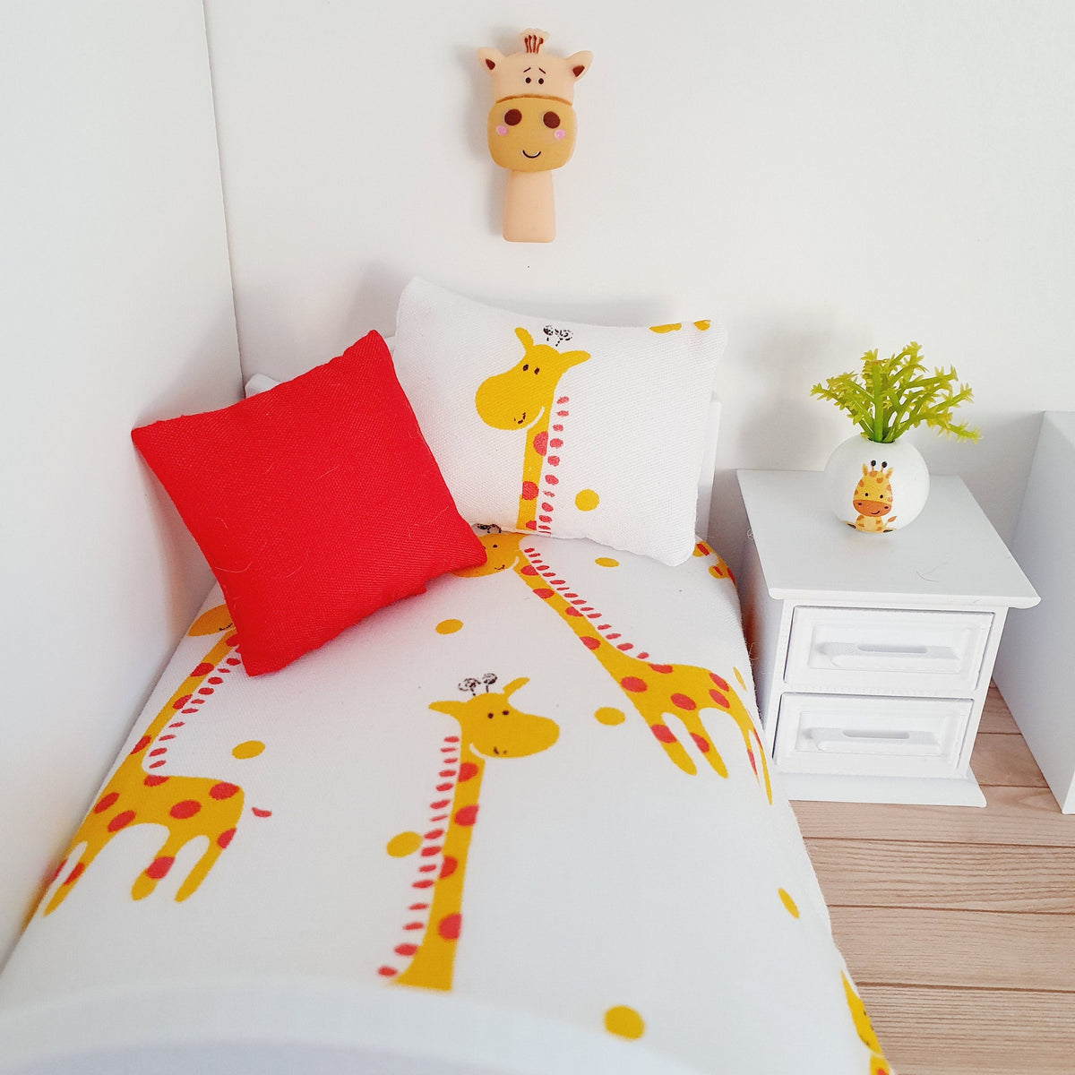 Dolls House Junior Bedding Set – Fun Giraffe Theme, Handmade in England, 1:12 Scale