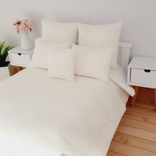 Dolls house 6 piece set, White Paisley double bedding set, 12th scale, miniature bedding