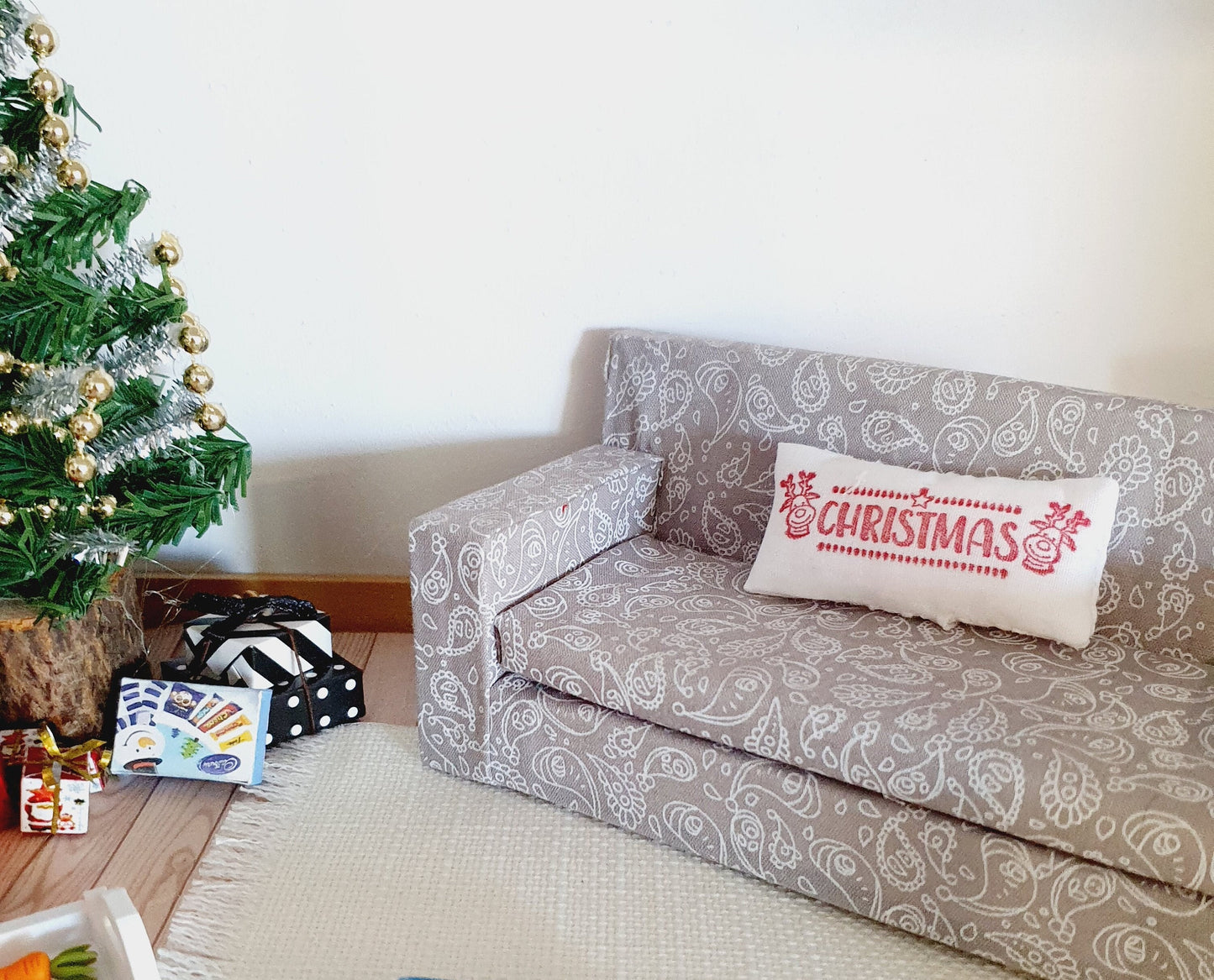 Dolls house Christmas Red & White Cushion, 12th scale cushions, miniature cushion