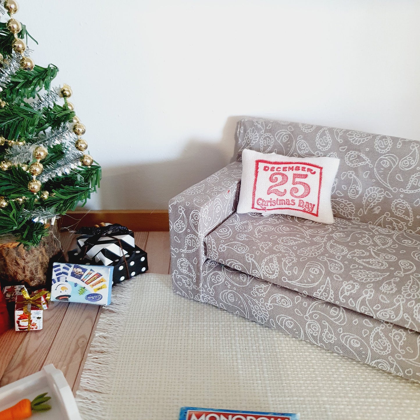 Dolls house Christmas, 25 December, 12th scale cushions, miniature cushion
