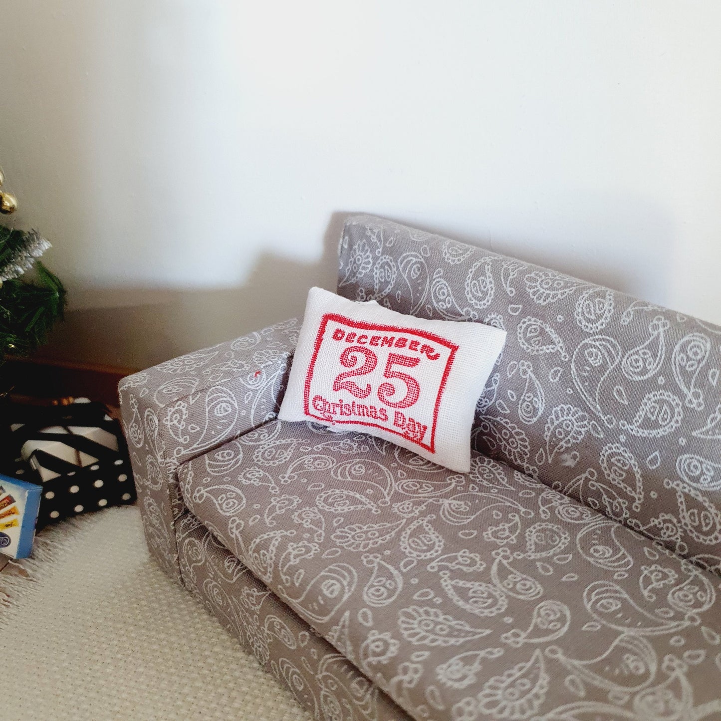 Dolls house Christmas, 25 December, 12th scale cushions, miniature cushion