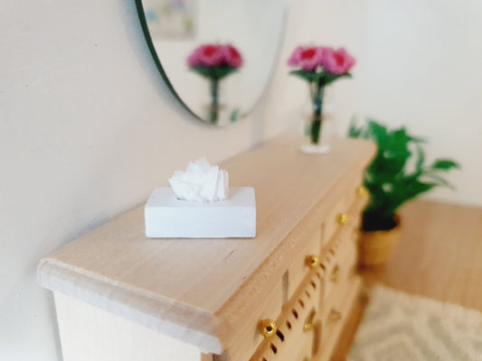 Dolls House Tissue Box 1:12th Scale, Miniature, Choice of Colours, Miniature Tissue Box