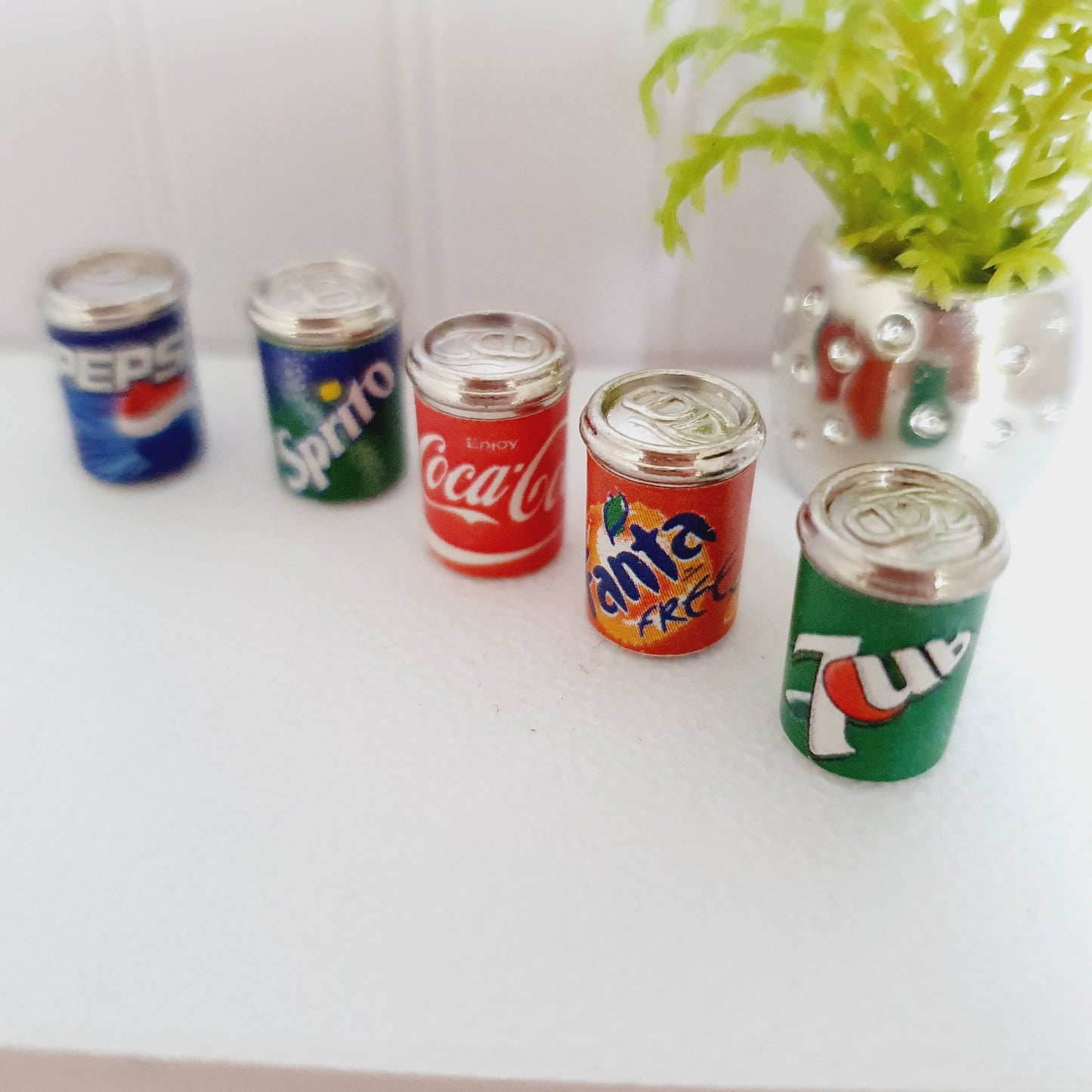 Dolls House Miniature Soda Cans, Set of 5, 12th scale, mini cans of drinks