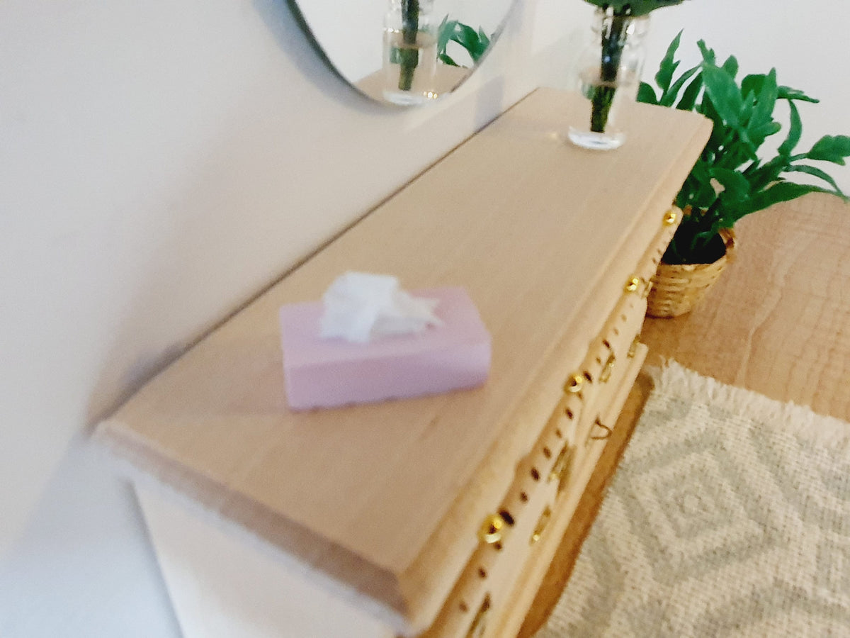 Dolls House Tissue Box 1:12th Scale, Miniature, Choice of Colours, Miniature Tissue Box