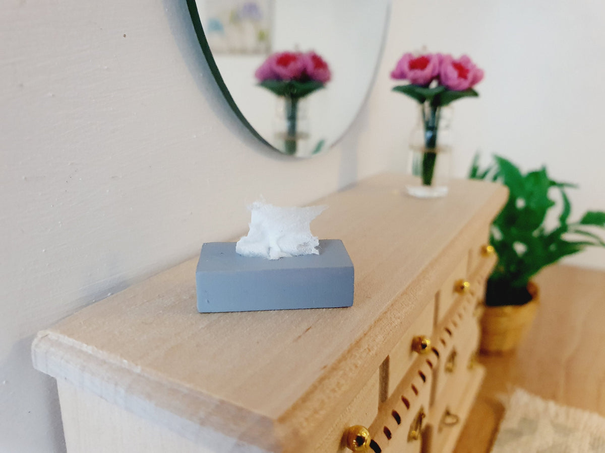 Dolls House Tissue Box 1:12th Scale, Miniature, Choice of Colours, Miniature Tissue Box