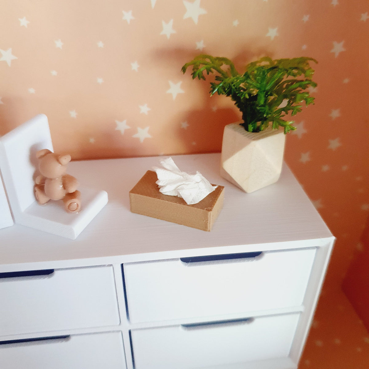 Dolls House Tissue Box 1:12th Scale, Miniature, Choice of Colours, Miniature Tissue Box
