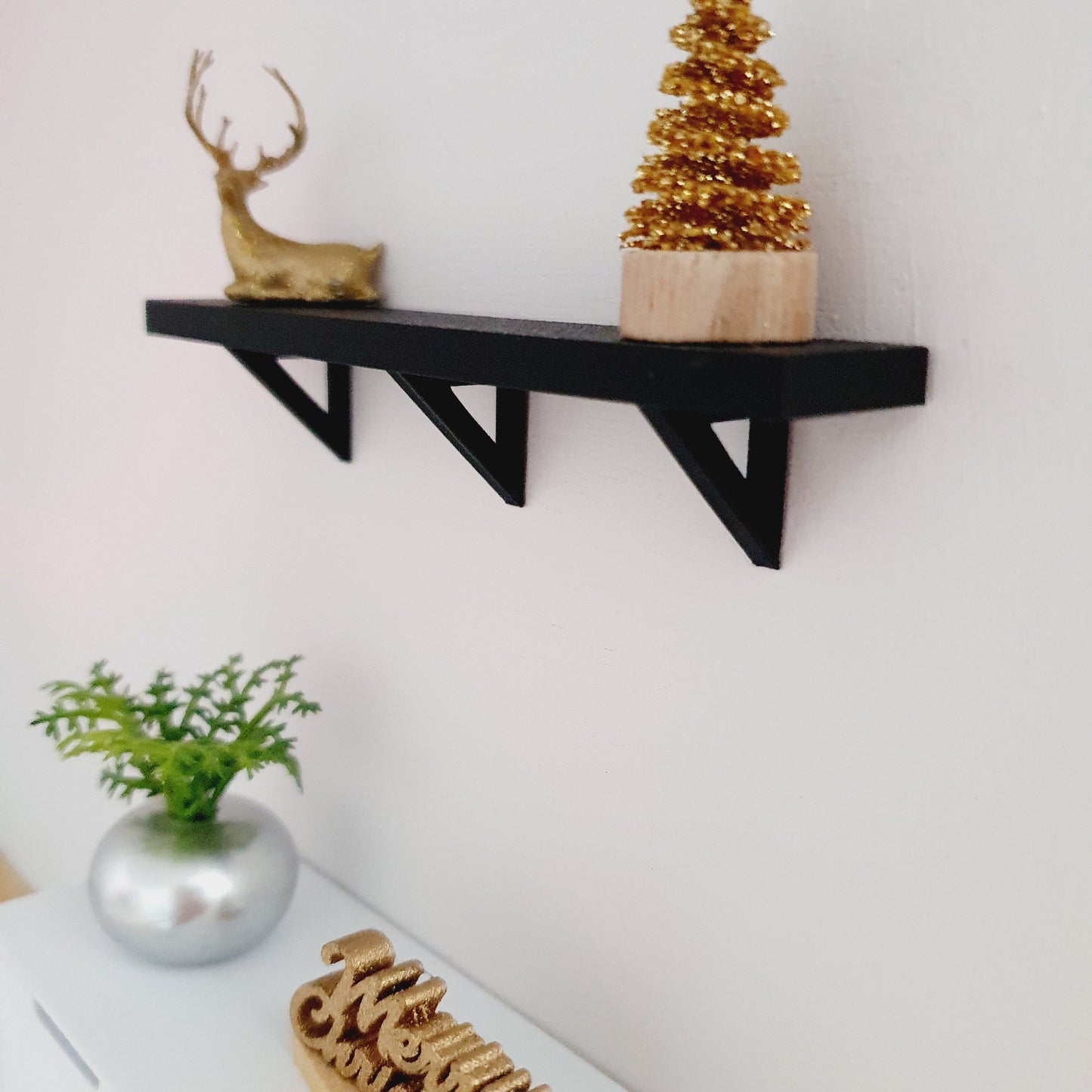 Dolls House Shelf with Brackets | Choice of Colours | 1:12 Scale