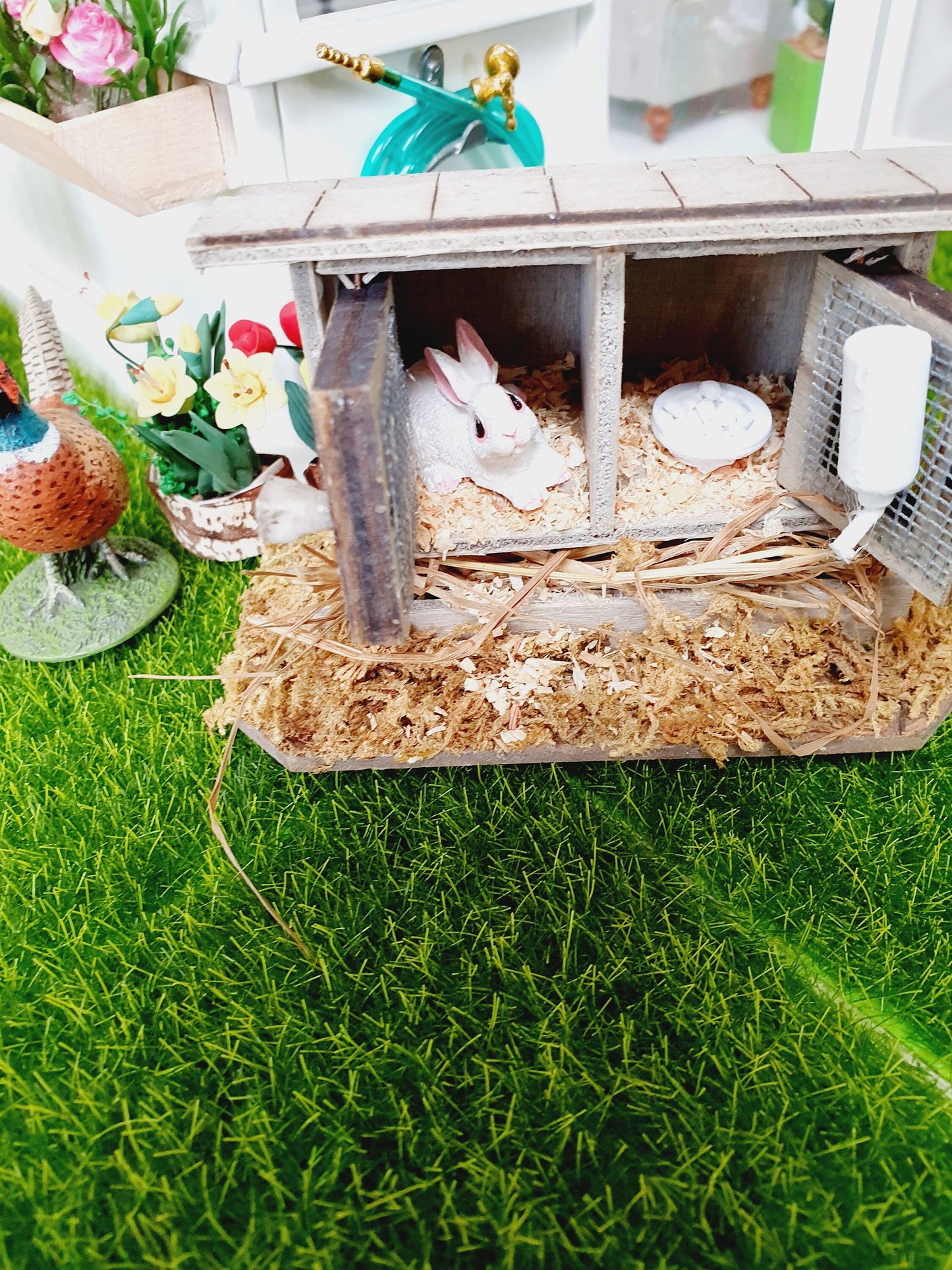 Dolls House Rabbit Hutch Set | Includes Accessories & Rabbit | 1:12 Scale Miniature