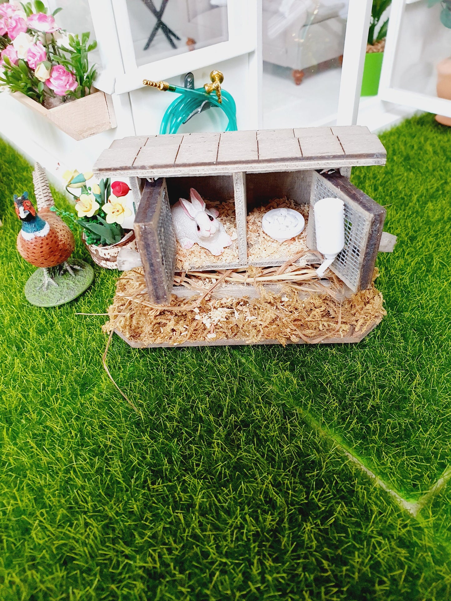 Dolls House Rabbit Hutch Set | Includes Accessories & Rabbit | 1:12 Scale Miniature