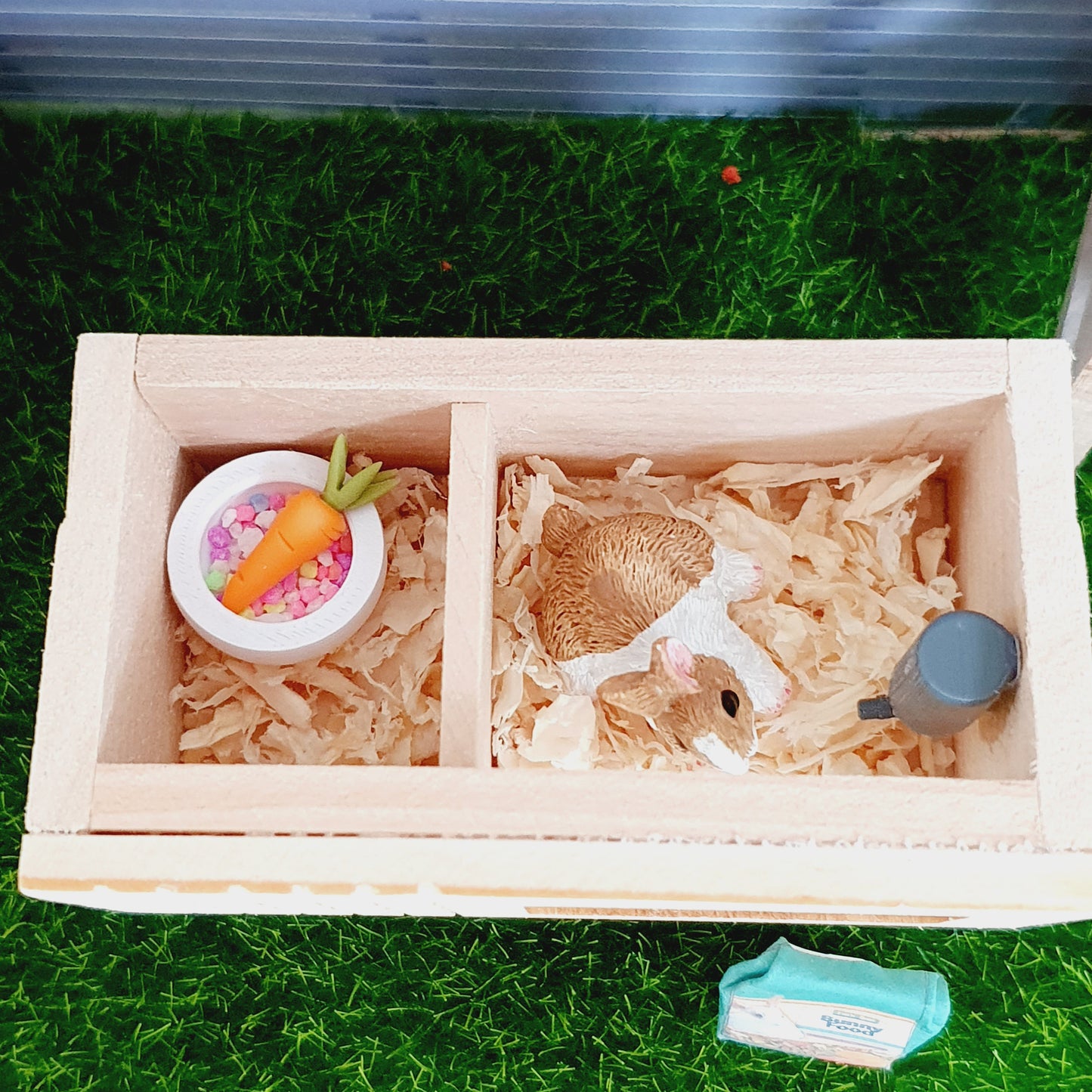 Dolls House Rabbit Hutch Set | With Accessories & Rabbit | 1:12 Scale Miniature