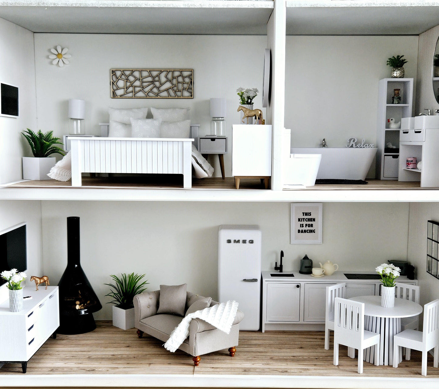 Dolls House Whole House, 4x Rooms, Bedroom, Bathroom, Lounge & Kitchen, plus accessories, 12th Scale, miniature complete furniture packs