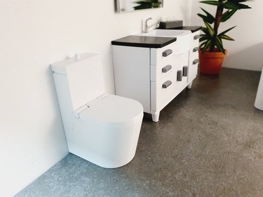 Dolls House White Modern Toilet With Working Hinged Toilet Lid, 12th Scale, Miniature Toilet, Miniature Bathroom (T1)