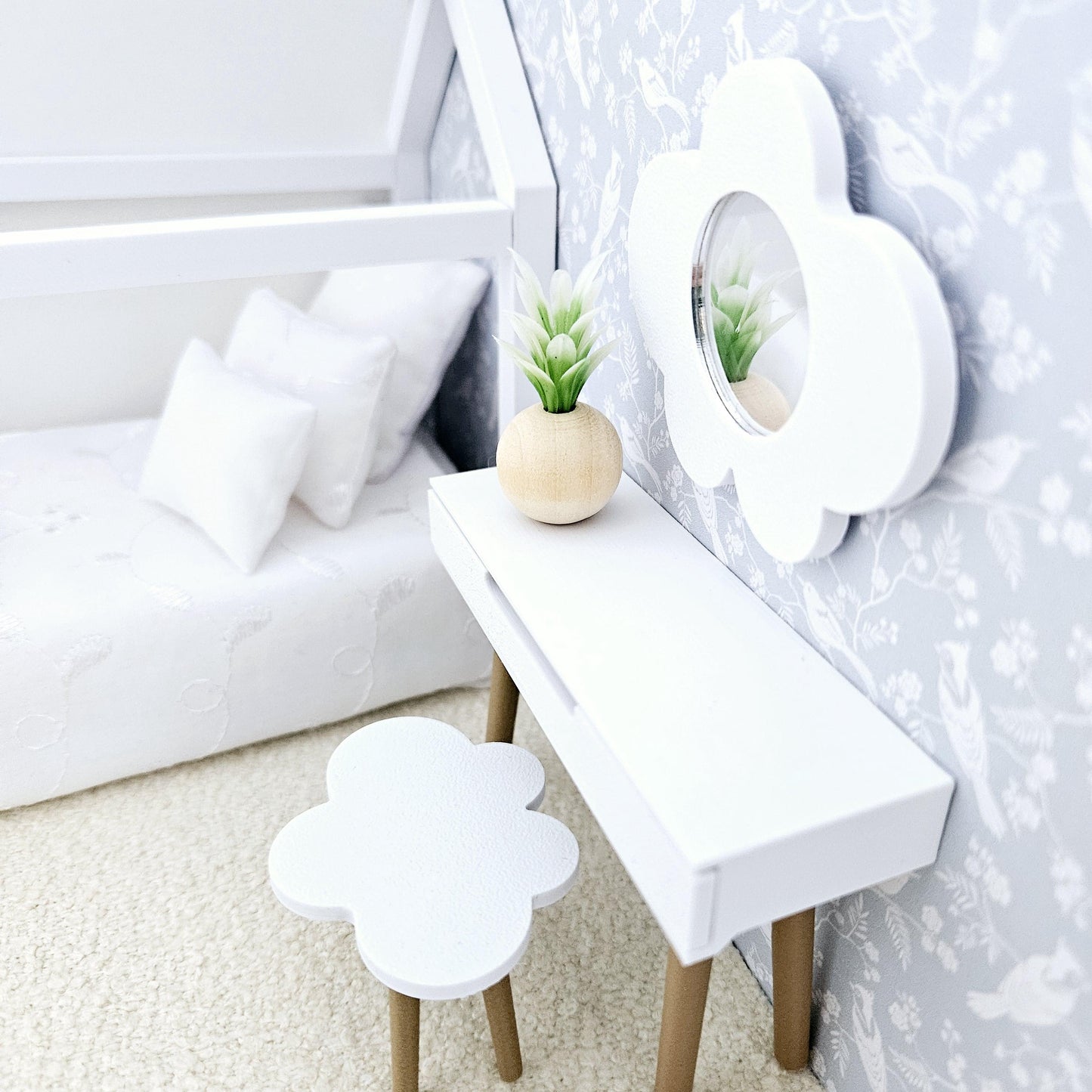 Miniature Dolls House Dressing Table, Dollhouse Furniture, Dolls House Miniatures, Dollhouse Accessories, 12th Scale