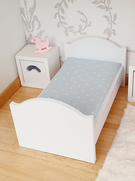 Dolls House Junior Bed, Modern Doll House Furniture. 1:12th Scale, Miniature Bed (BRJB)