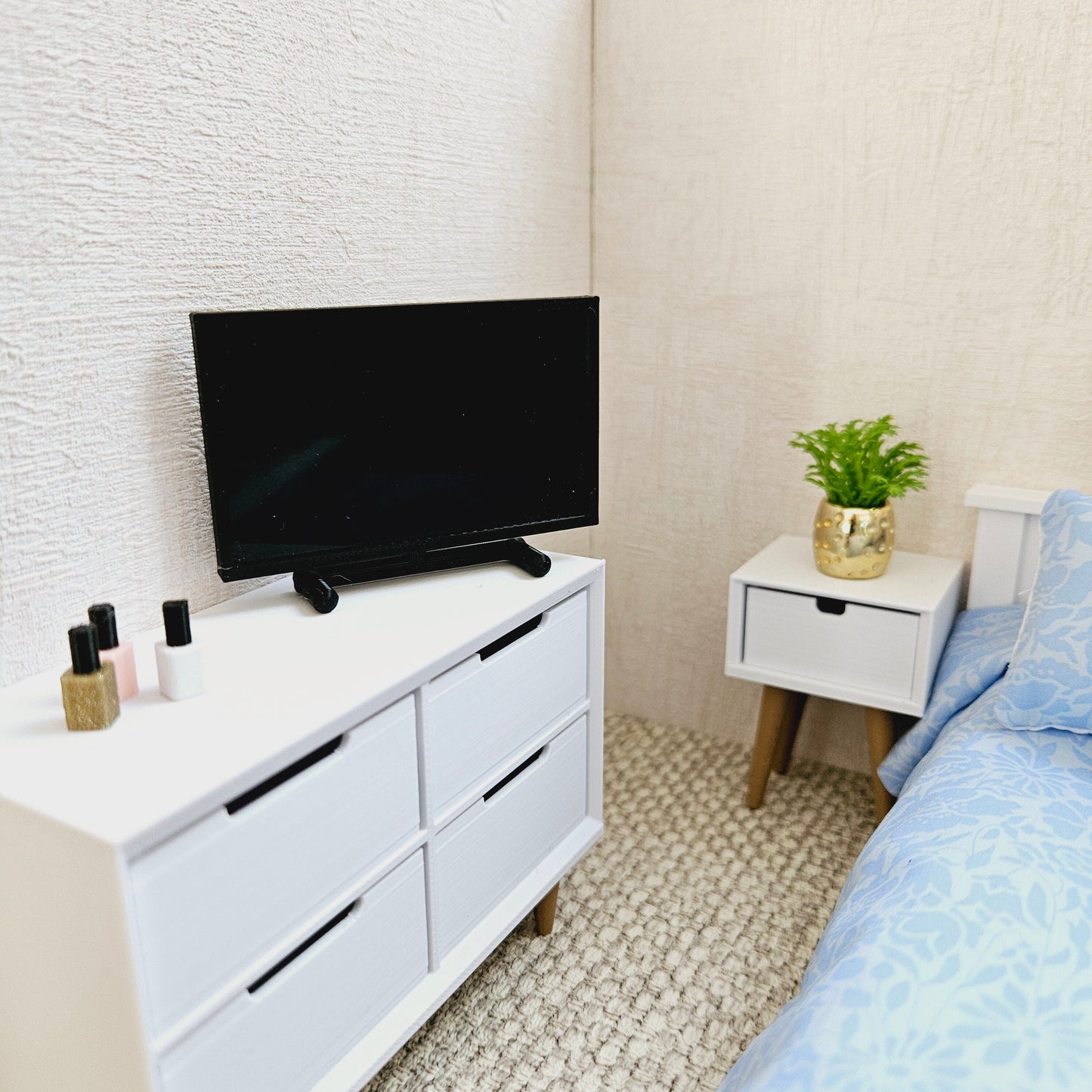 Dolls House Modern Flatscreen Television | On Stand with Remote Control | 1:12 Scale Miniature