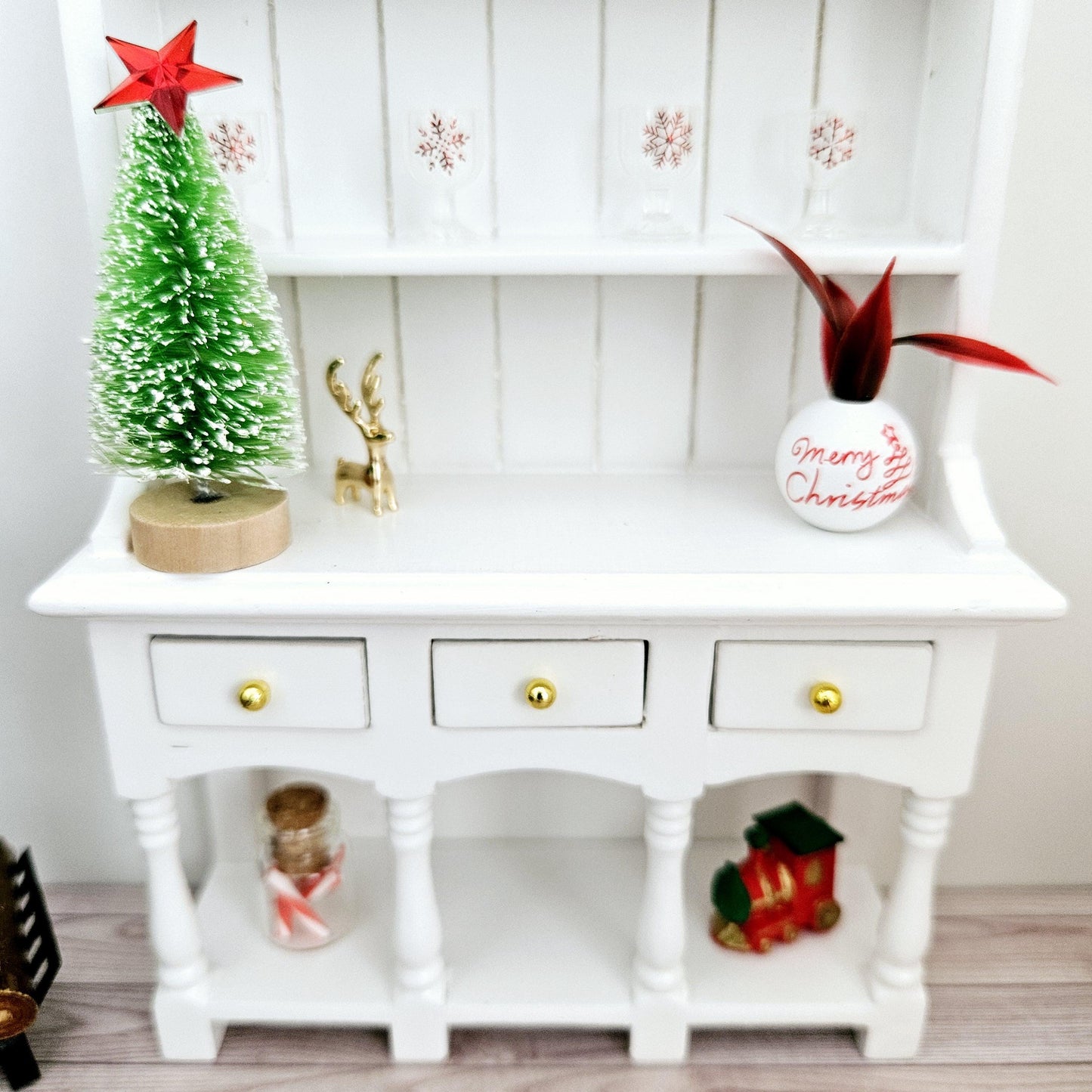 Dolls House Christmas White Wooden Dresser with 3 opening drawers and accessories, 1:12th Scale, Miniature Christmas Dresser