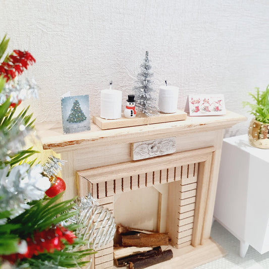 Dolls House Christmas Ornament, Christmas Tree & a Tiny Snowman.  2x Candles on a Stand, 1:12th Scale, Miniature Christmas Ornament