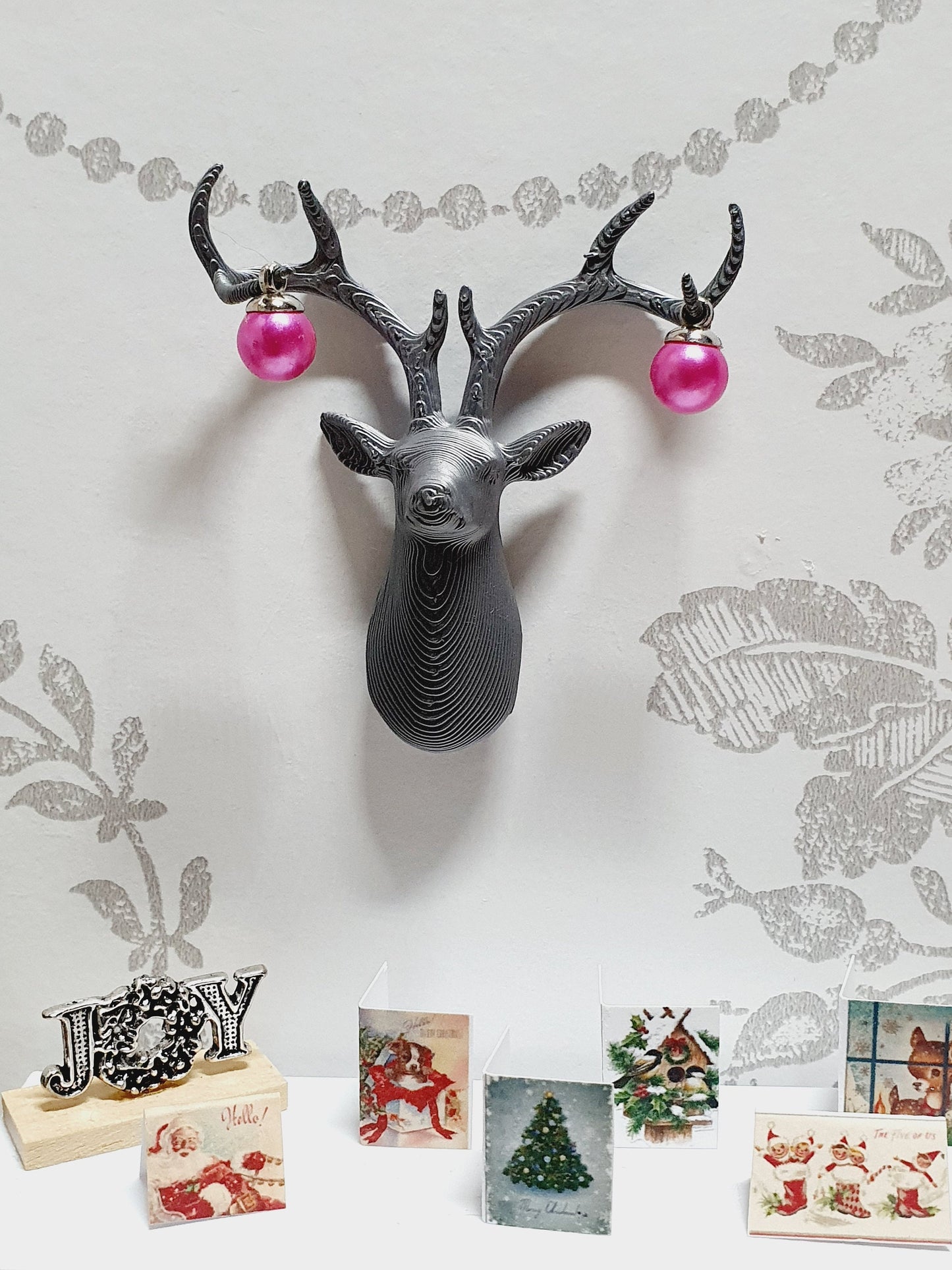 Dolls House Christmas Reindeer/Stag with 2x Baubles, Choice of Colours, 12th Scale, Miniature reindeer/stag