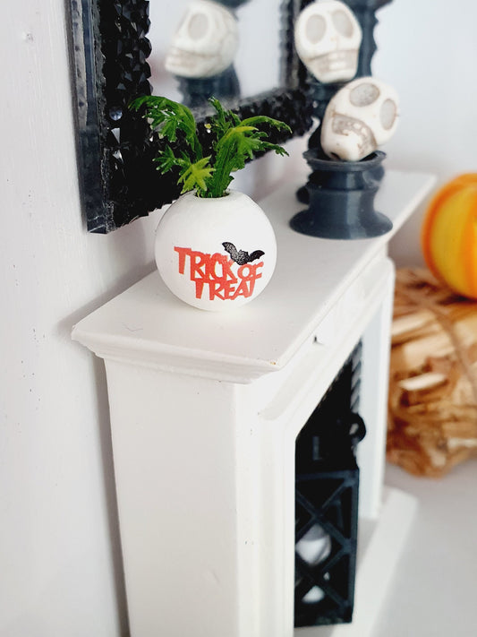 Dolls House Halloween Plant Pot with Plant  1:12th Scale, Miniature, Halloween