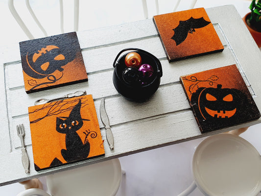 Dolls House Halloween wooden place mats, Set of 4, 1:12th Scale, Dollhouse Place Mats, Miniature