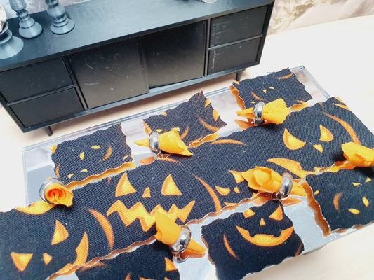 Dolls House Halloween Pumpkin Table Place Setting Set, Table Runner, Place Mats & Napkins, Set of 6, Miniature Table Place, 1:12