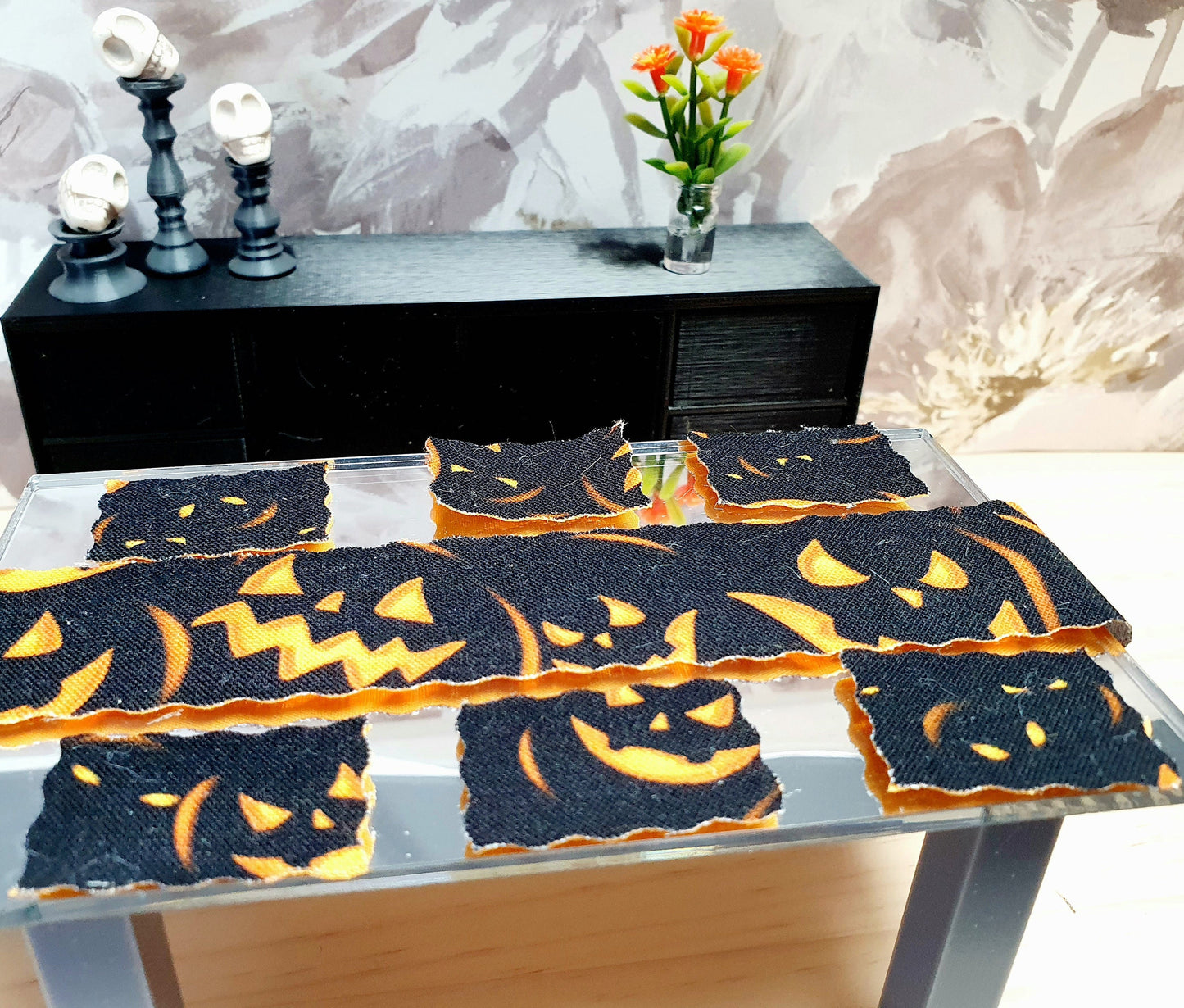 Dolls House Halloween Pumpkin Table Place Setting Set, Table Runner, Place Mats & Napkins, Set of 6, Miniature Table Place, 1:12