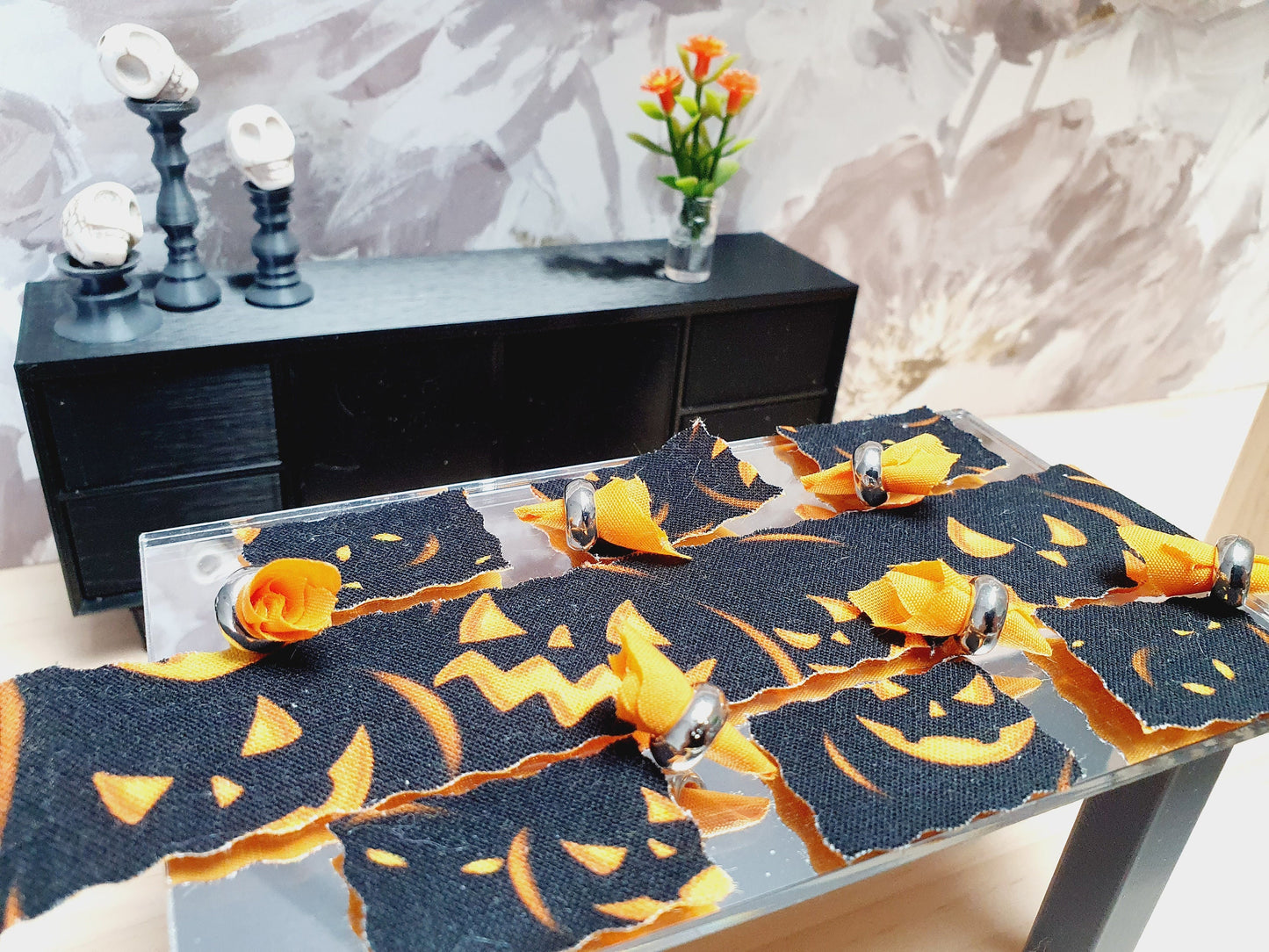 Dolls House Halloween Pumpkin Table Place Setting Set, Table Runner, Place Mats & Napkins, Set of 6, Miniature Table Place, 1:12