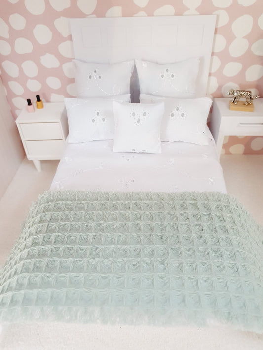 Dolls House Pretty Double Waffle Throw, choice of colours, Double, 12th scale, miniature