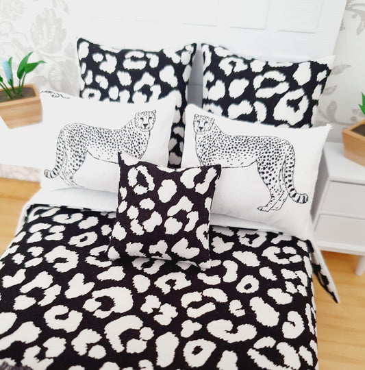 SALE!! Dolls house 6 piece set, Double bedding, Leopard print, 12th scale bedding, miniature bed set