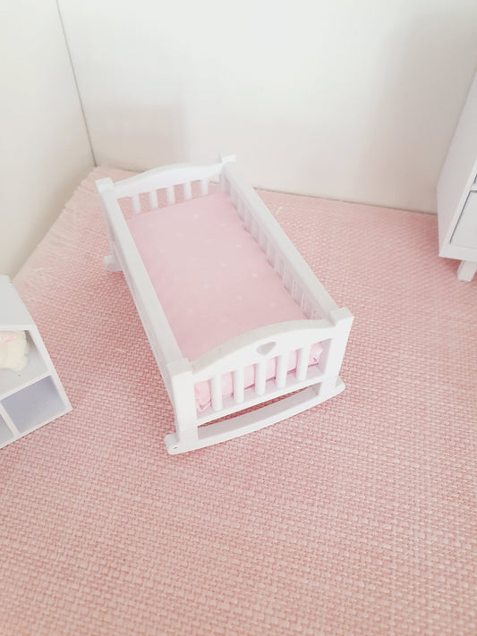Dolls House Modern Baby Crib with polka dot mattress, 1:12th Scale, Miniature Crib, Nursery (CRIB)