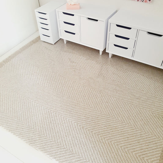 Dolls House Large Light Beige Herringbone Rug  1:12th Scale, Miniature Rug (RUG-EX)