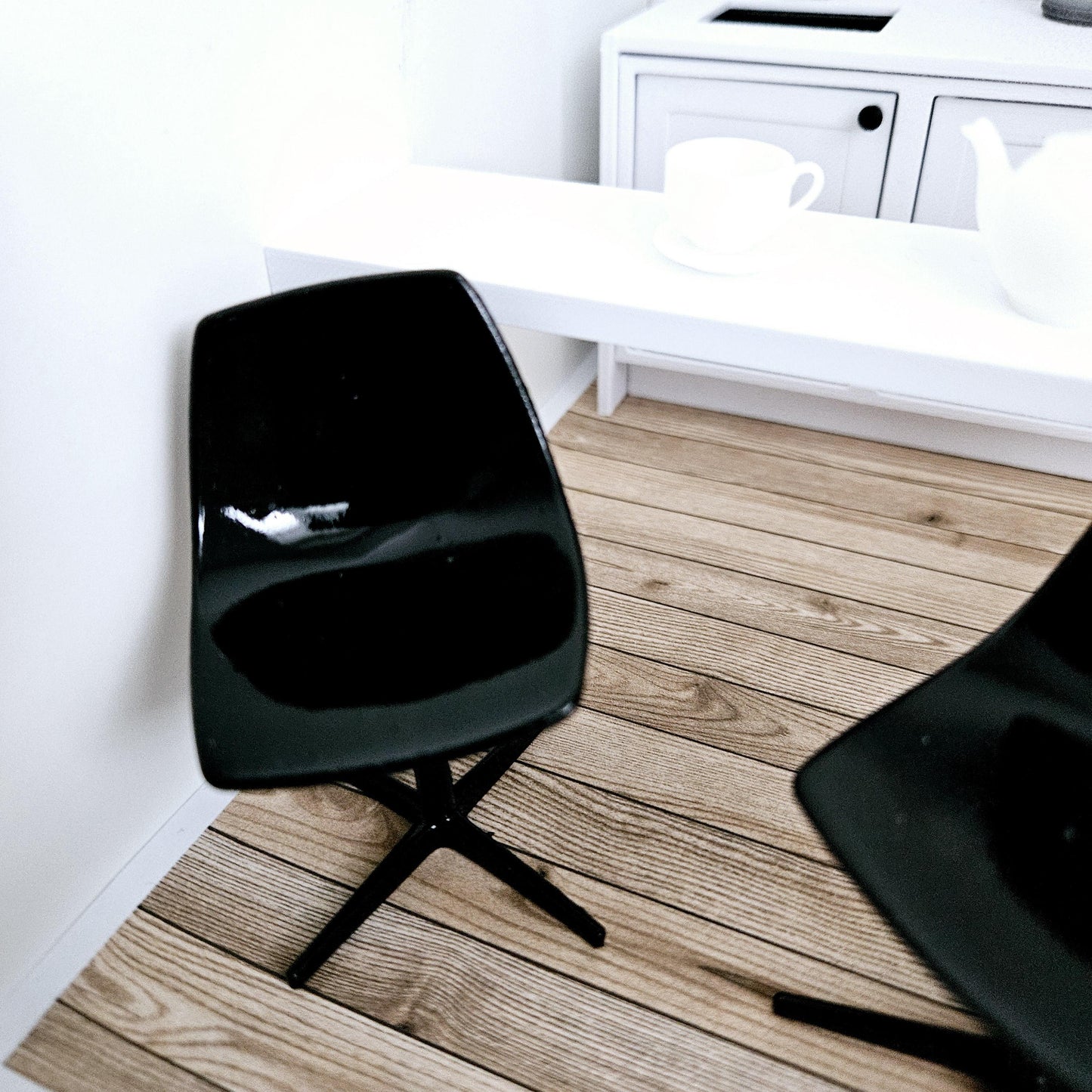 Dolls House Coloured Bar Stool, 1:12th Scale, Miniature Bar Stool, Choice of Colours