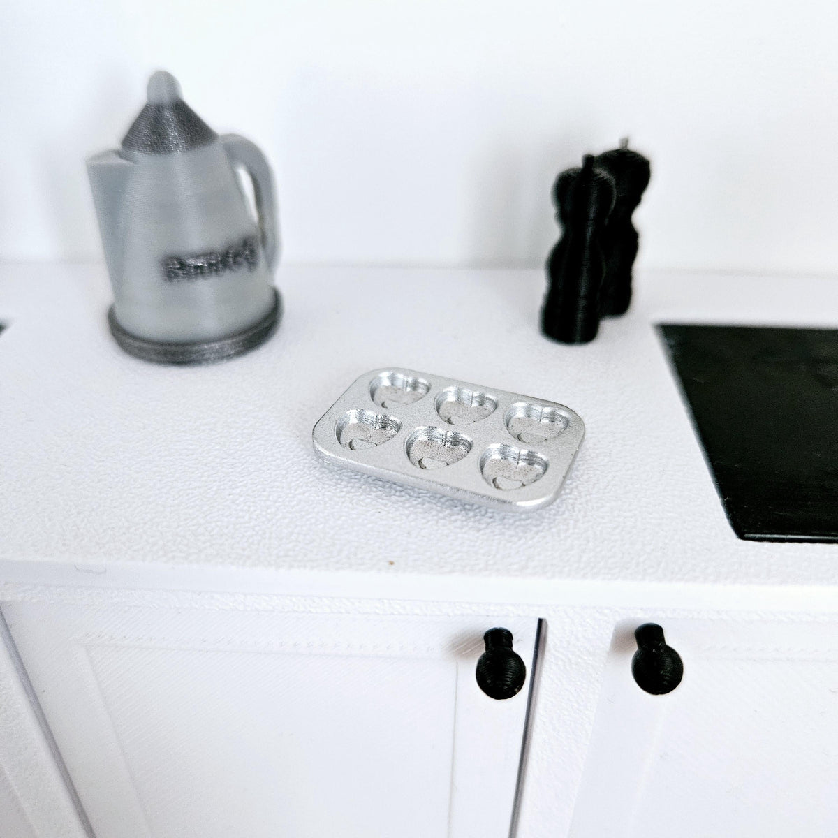 Dolls House Heart Baking Tray, 12th Scale, miniature muffin tray