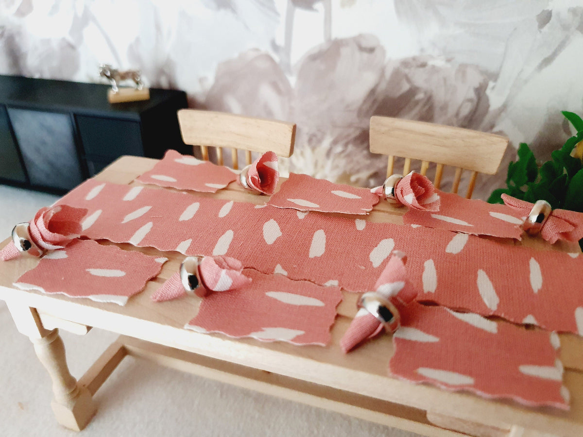 Dolls House Dark Pink Table Place Setting Set, Table Runner, Place Mats & Napkins, Set of 6, Miniature Table Place, 1:12