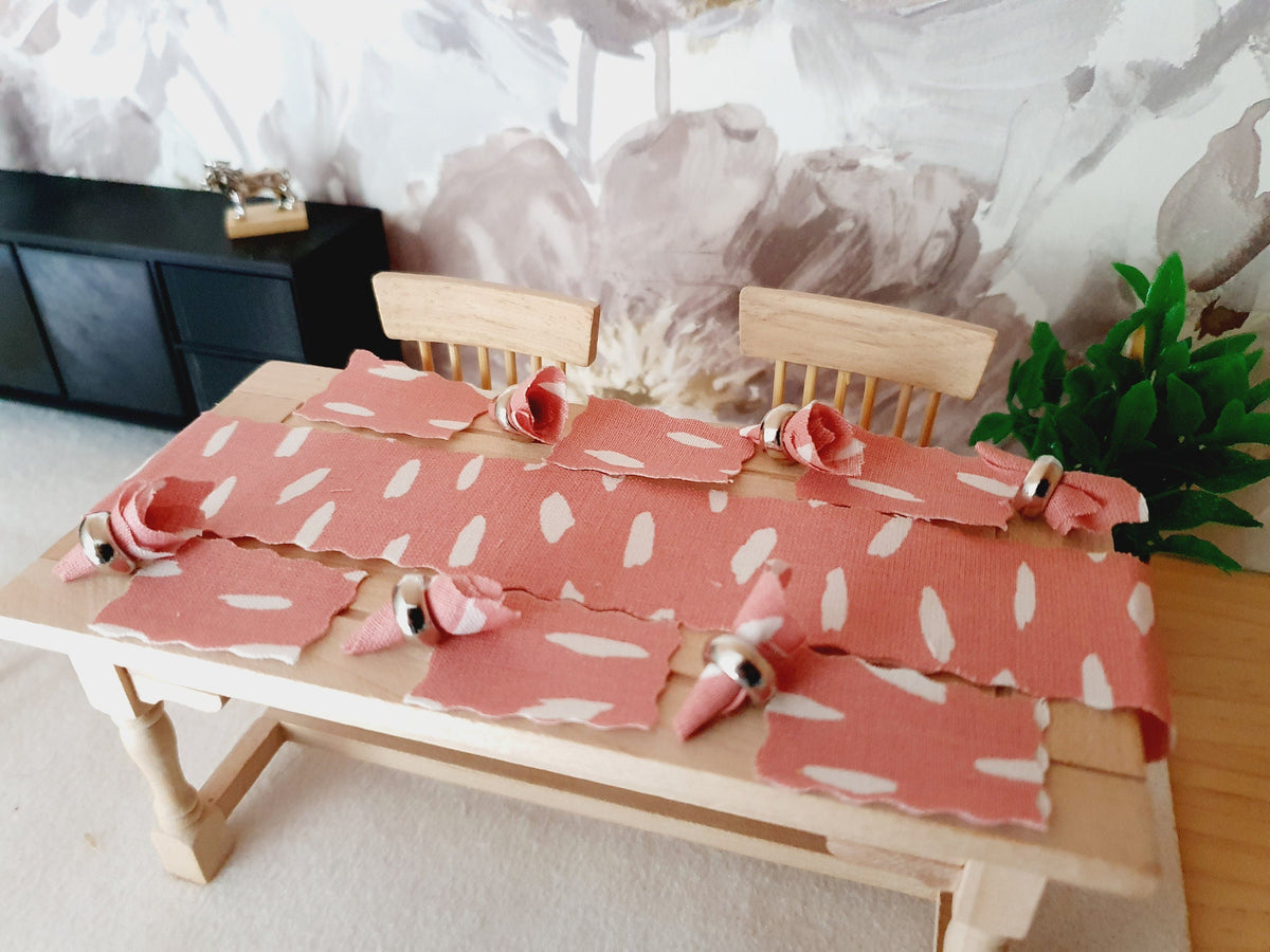 Dolls House Dark Pink Table Place Setting Set, Table Runner, Place Mats & Napkins, Set of 6, Miniature Table Place, 1:12
