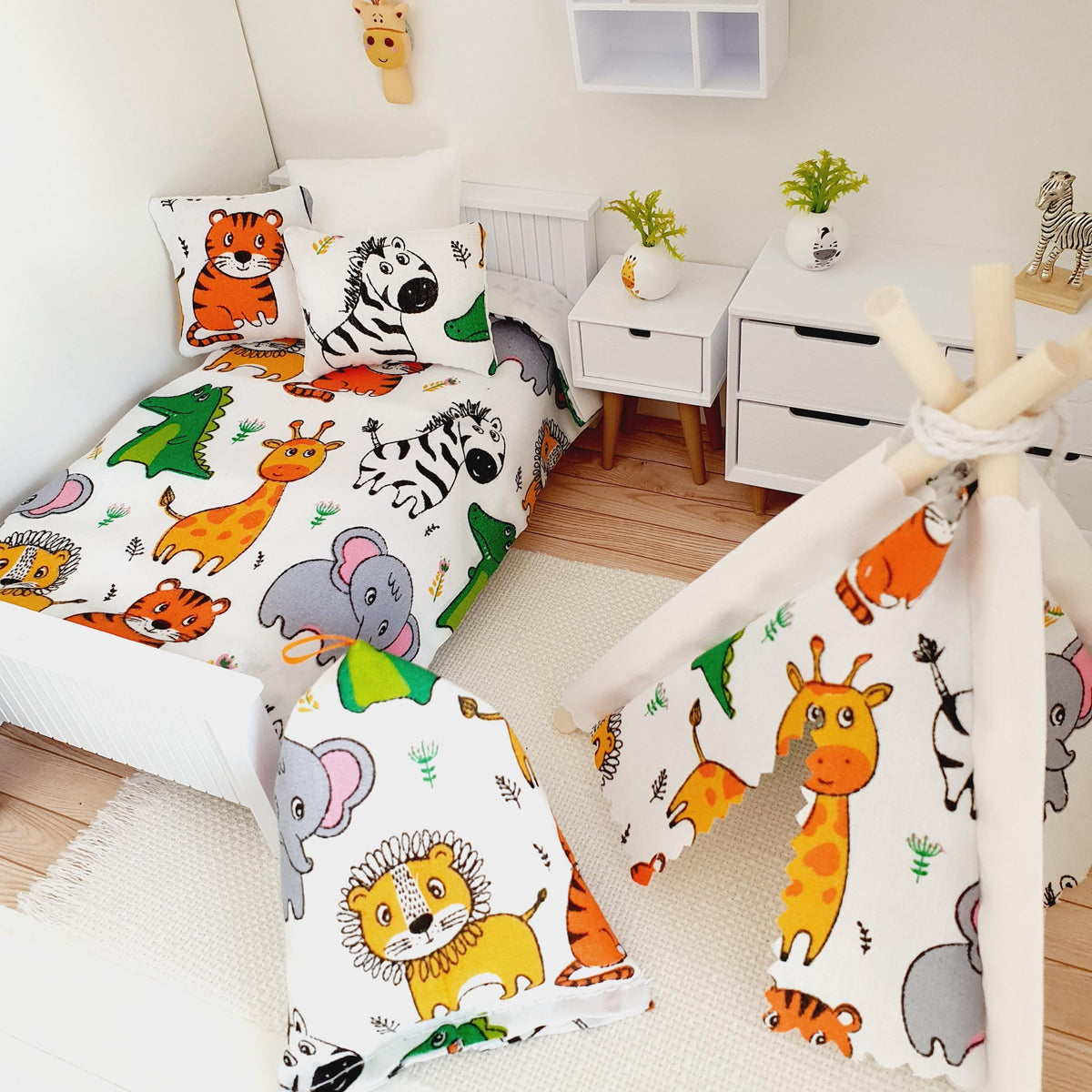 Dolls house Cute Safari Bean Bag Chair, 1:12 Scale, Miniature Bean Bag