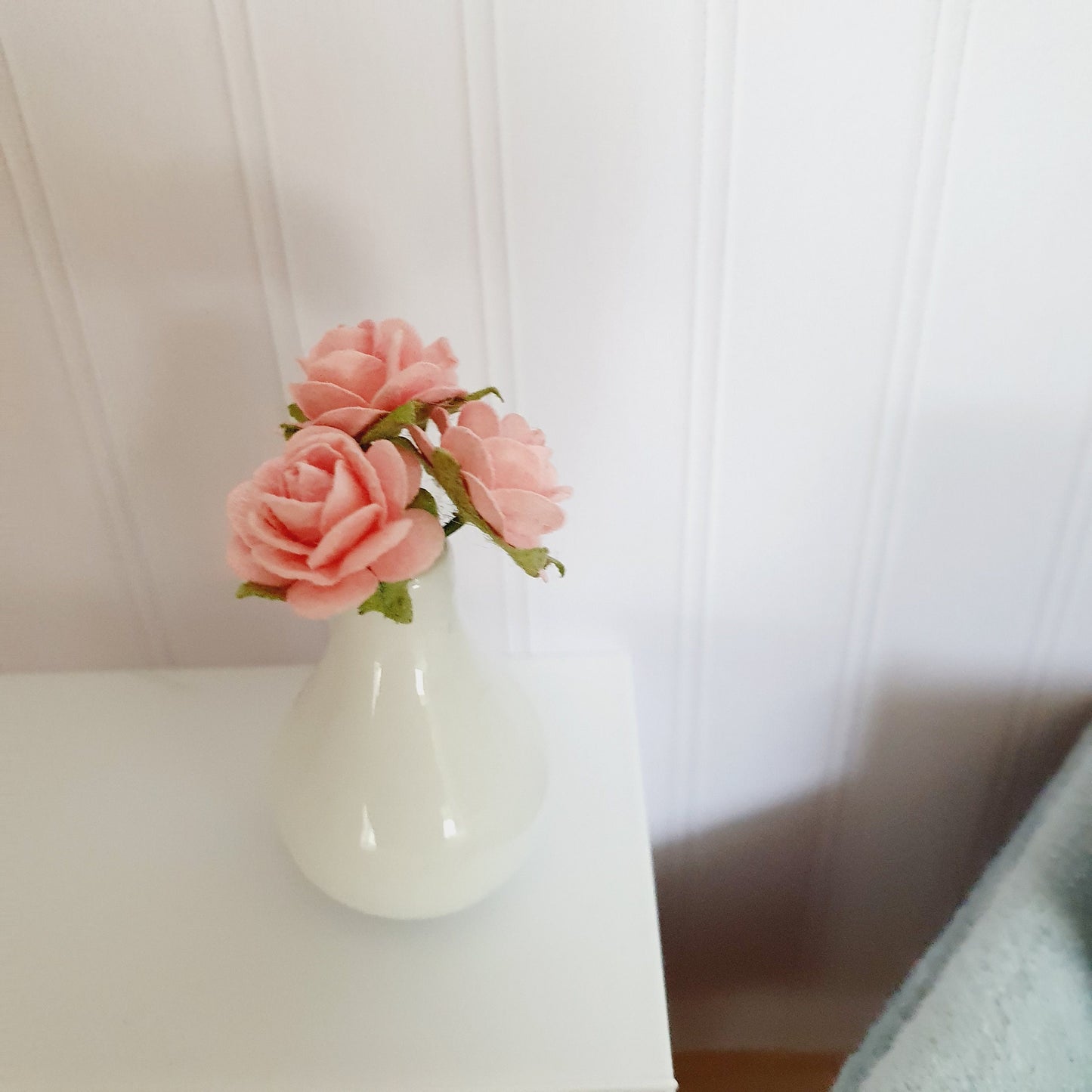 Dolls House Roses in White Vase | Pink Miniature Flowers | 1:12 Scale