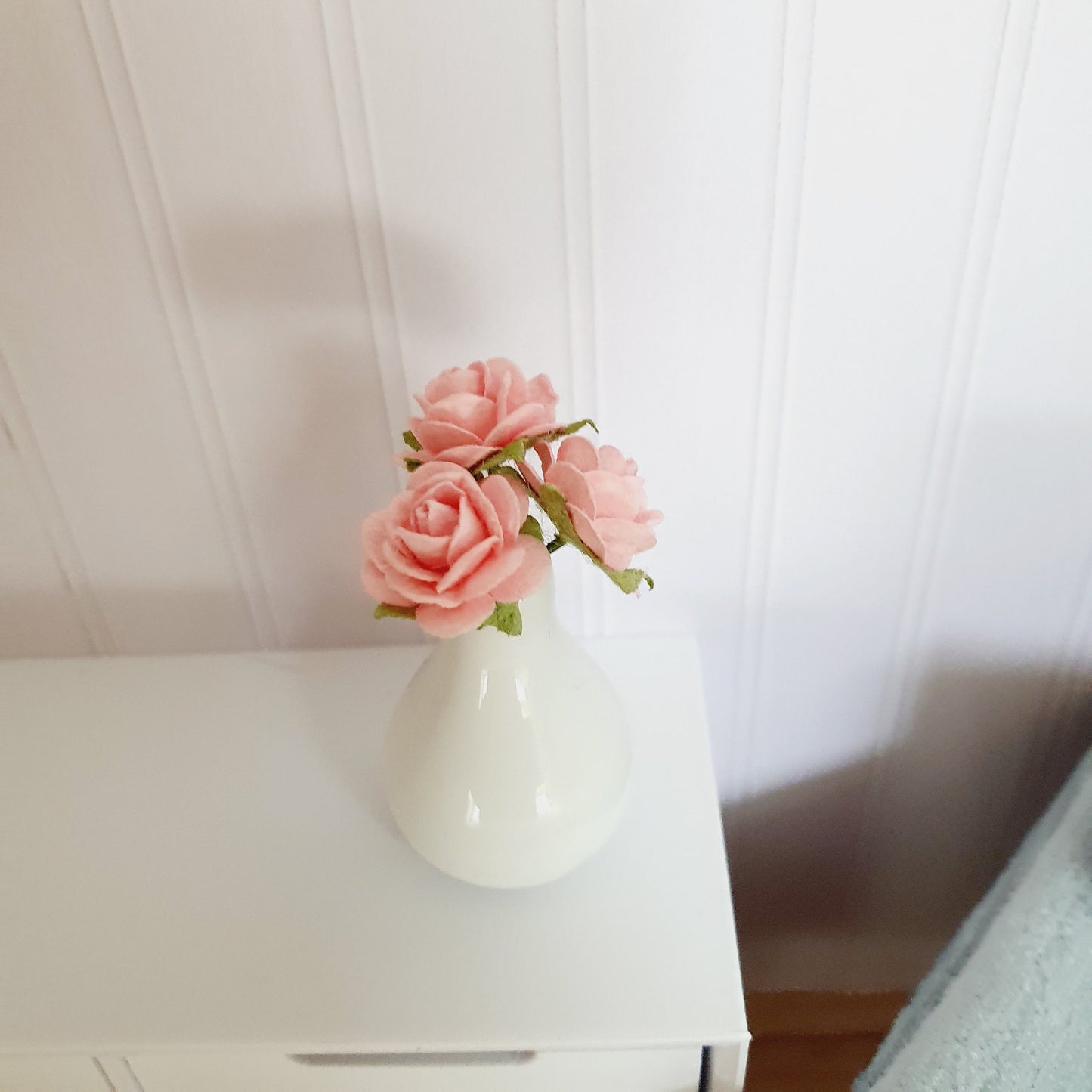 Dolls House Roses in White Vase | Pink Miniature Flowers | 1:12 Scale