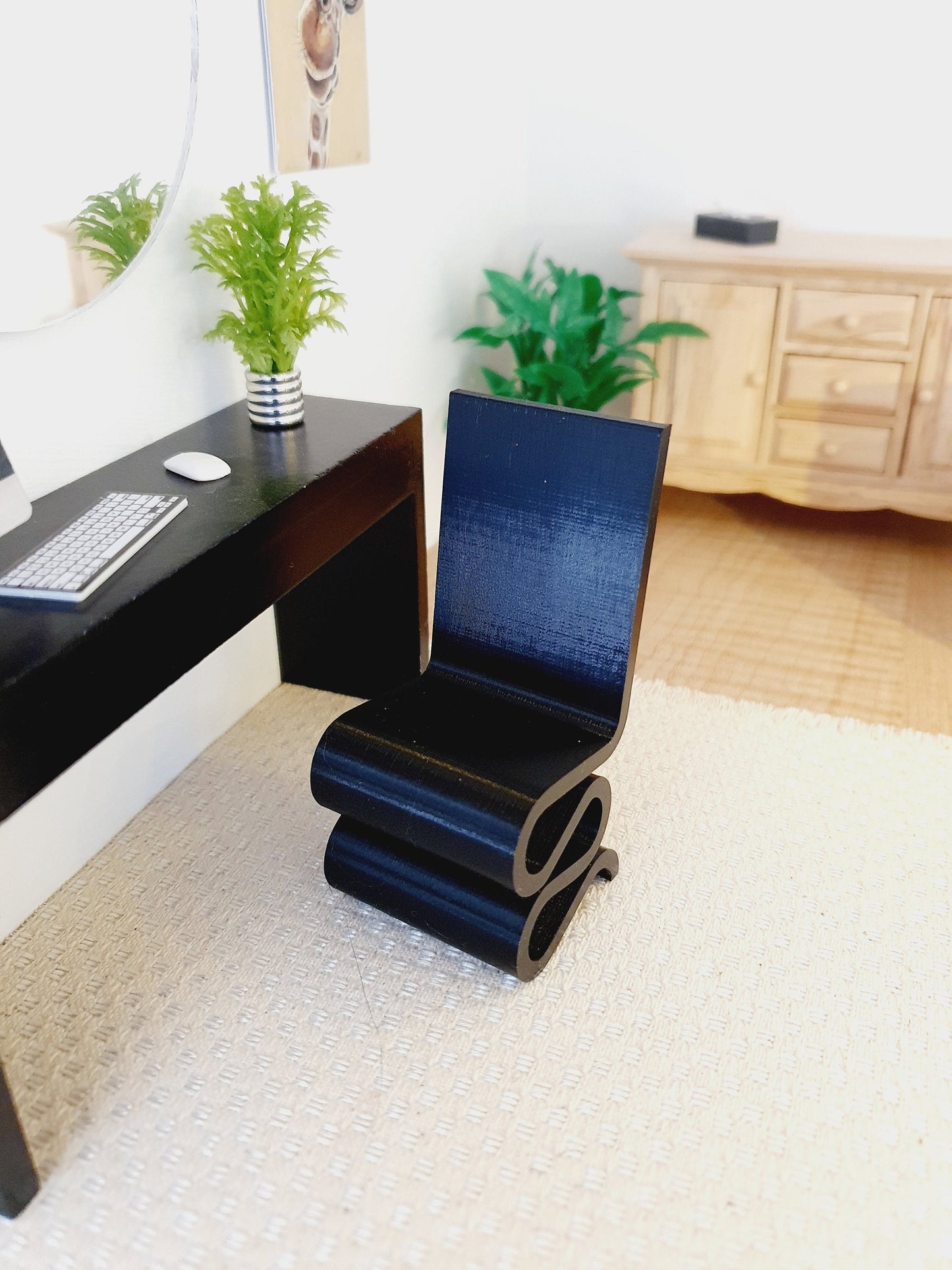 Dolls House Modern Wiggle Chair | Funky Gehry Style | 1:12 Scale Miniature Chair