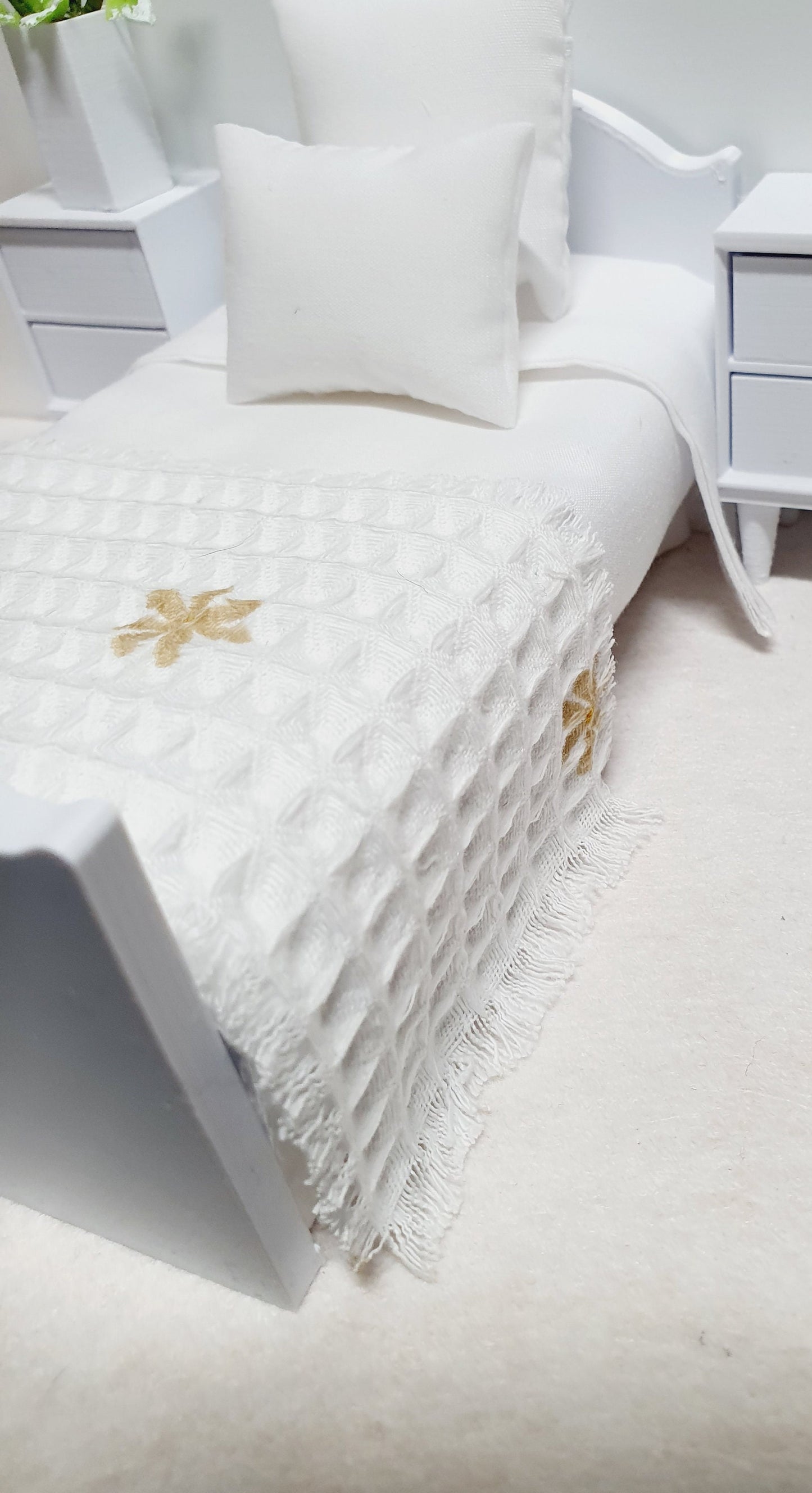 Dolls House Single Daisy Waffle Throw, choice of colours, Single, 12th scale, miniature