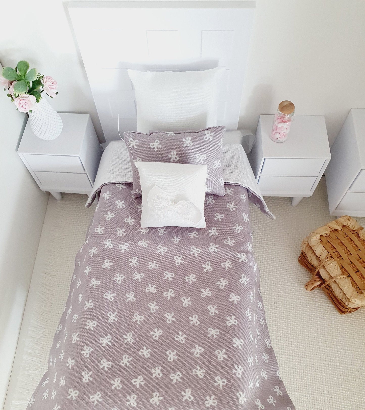 SALE! Dolls house Single bedding, pretty grey bow design, 12th scale bedding, miniature bed set