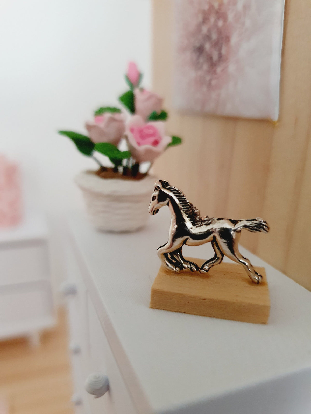 Horse Ornament on Wooden Stand – alternate view 3 | 1:12 scale dolls house miniature