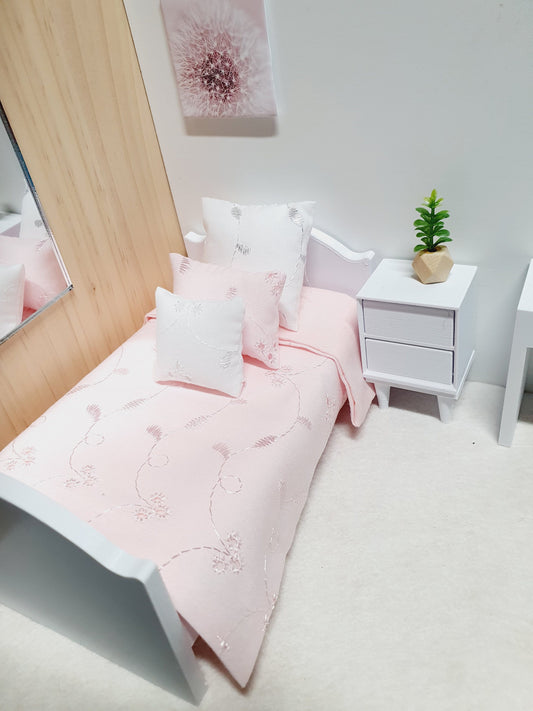 Cream & Blue Leaf Single Bedding Set | 1:12 scale dolls house miniature