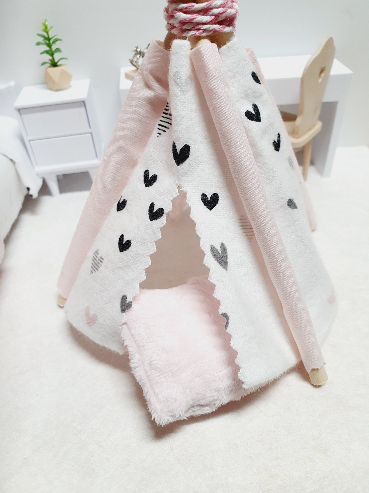 Pink & Black Heart Teepee – alternate view 3 | 1:12 scale dolls house miniature