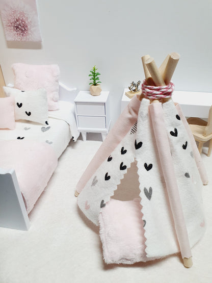 Pink & Black Heart Teepee – alternate view 5 | 1:12 scale dolls house miniature